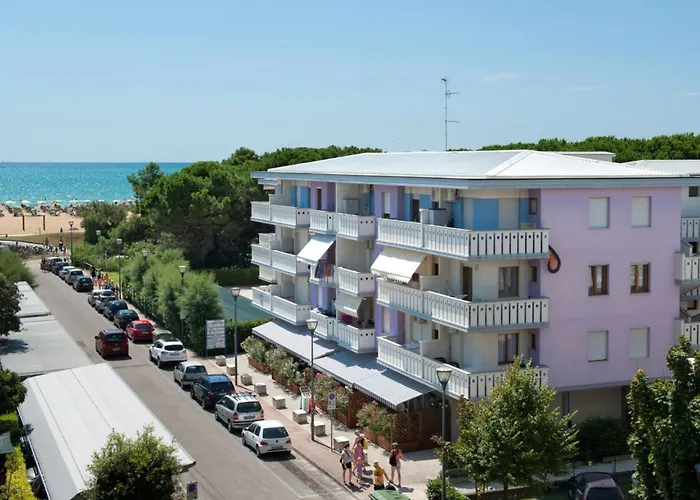 Apartment Coastal Comfort In Lido Del Sole With Sea View Bibione